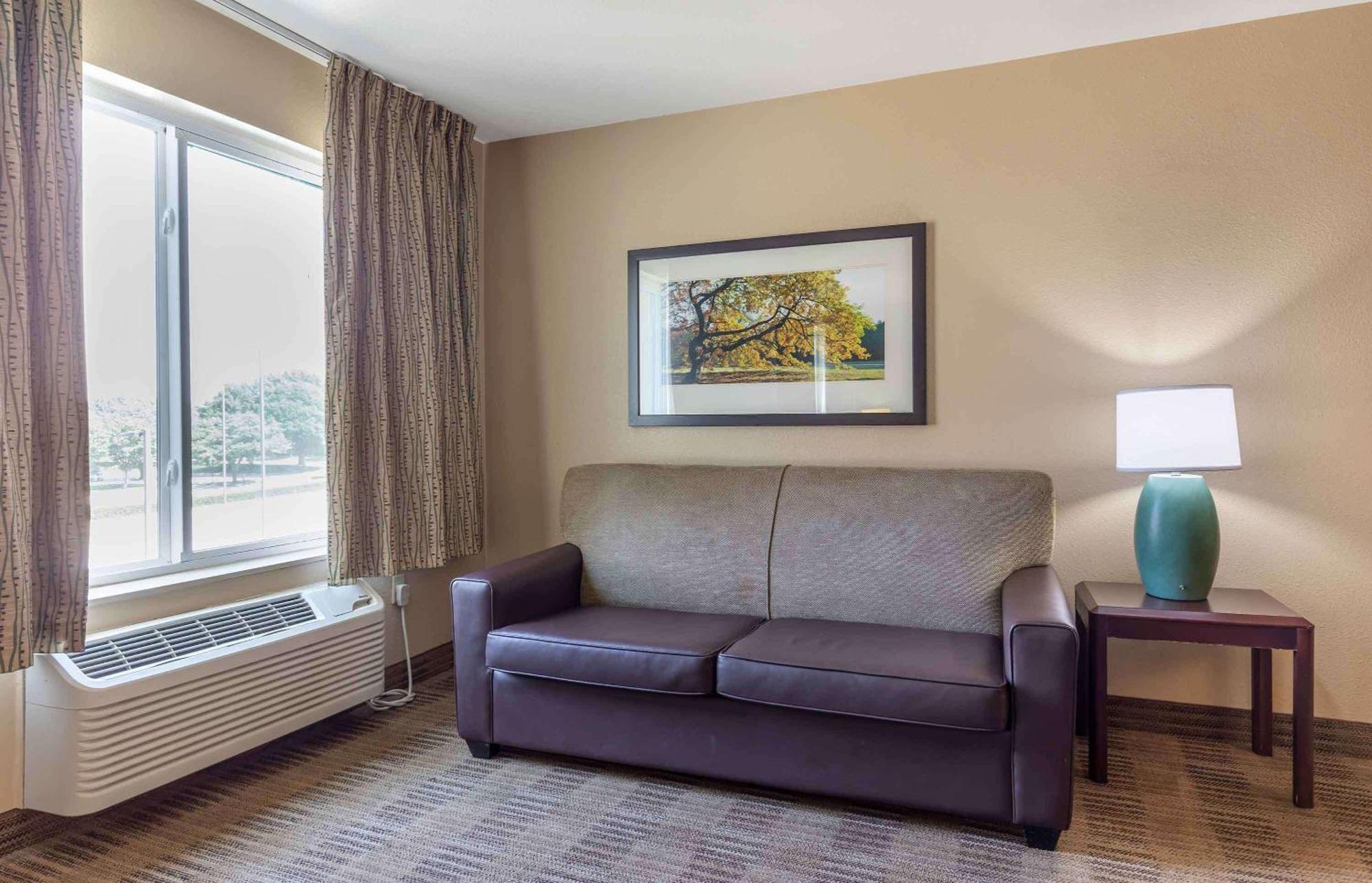 Extended Stay America Select Suites - Atlanta - Cumberland Mall Смирна Екстер'єр фото