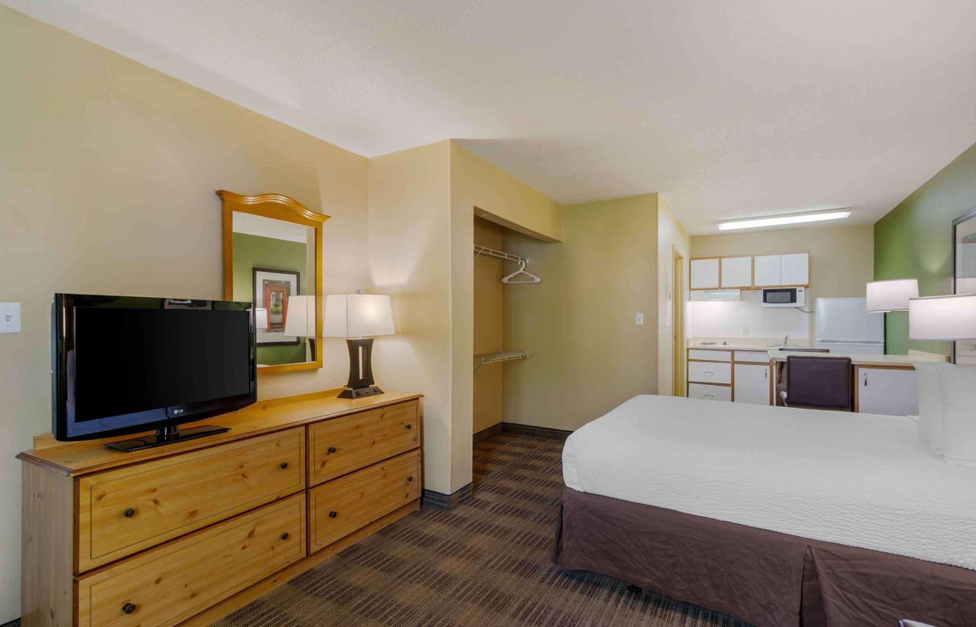 Extended Stay America Select Suites - Atlanta - Cumberland Mall Смирна Екстер'єр фото