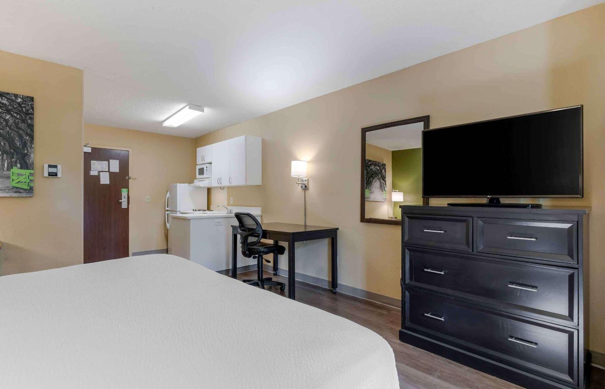 Extended Stay America Select Suites - Atlanta - Cumberland Mall Смирна Екстер'єр фото